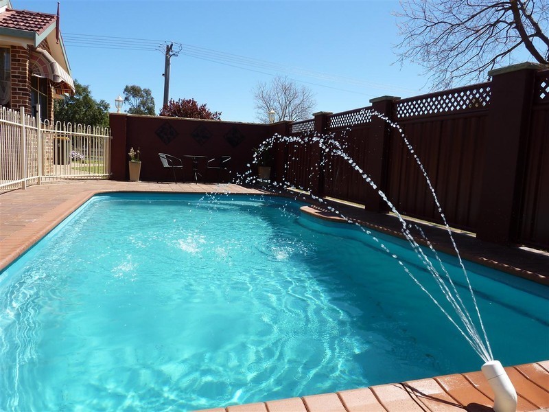 3 Flinders street, Parkes NSW 2870
