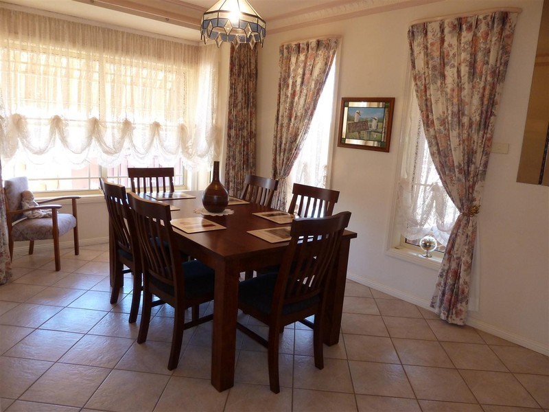 3 Flinders street, Parkes NSW 2870