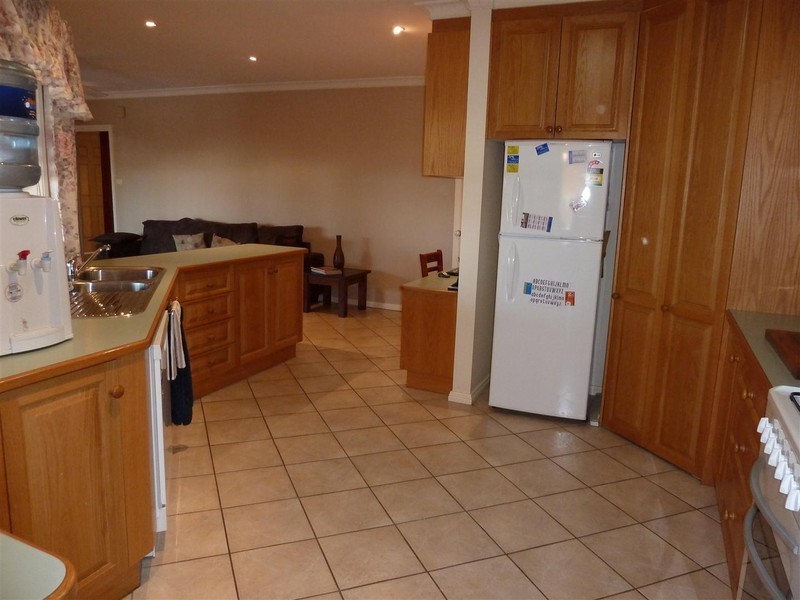 3 Flinders street, Parkes NSW 2870