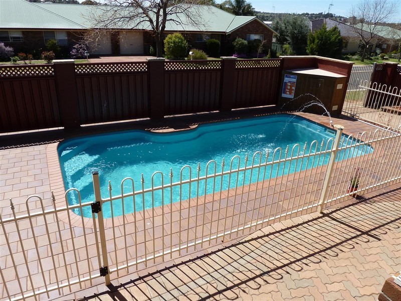 3 Flinders street, Parkes NSW 2870