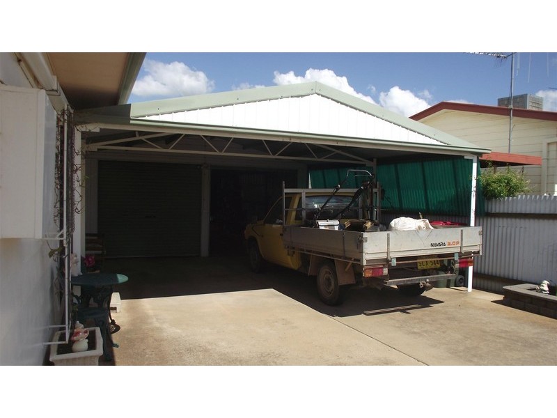 5 Werona Place, Parkes NSW 2870