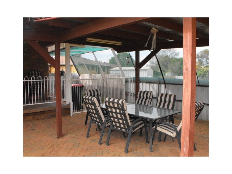 33 Middleton street, Parkes NSW 2870