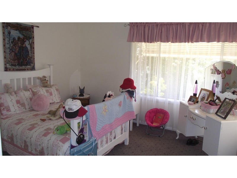 15 Middleton street, Parkes NSW 2870