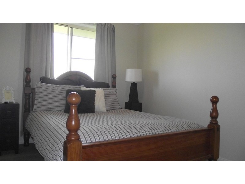 11 Ballerdee Lane, Parkes NSW 2870