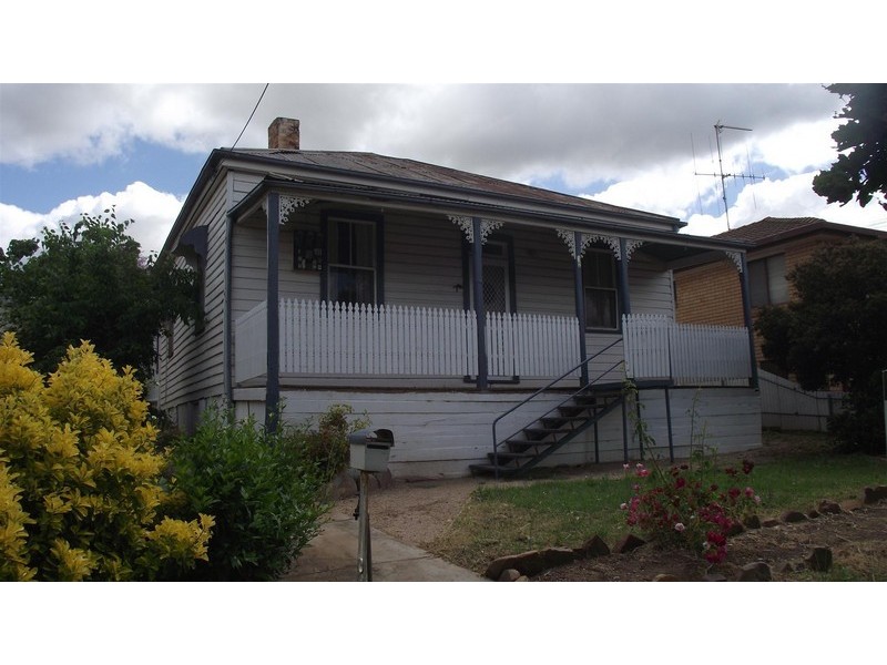 12 Gap Street, Parkes NSW 2870