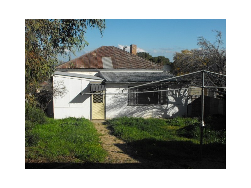 12 Gap Street, Parkes NSW 2870