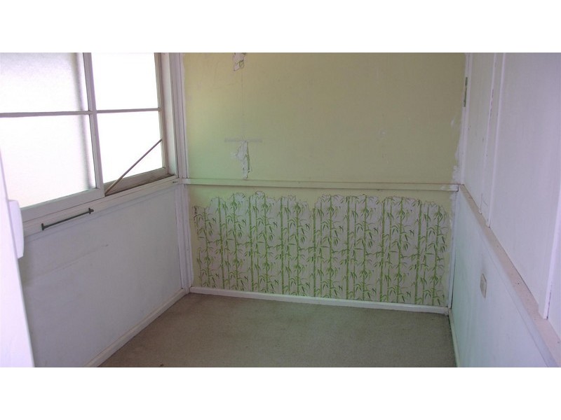 13 East Street, Parkes NSW 2870