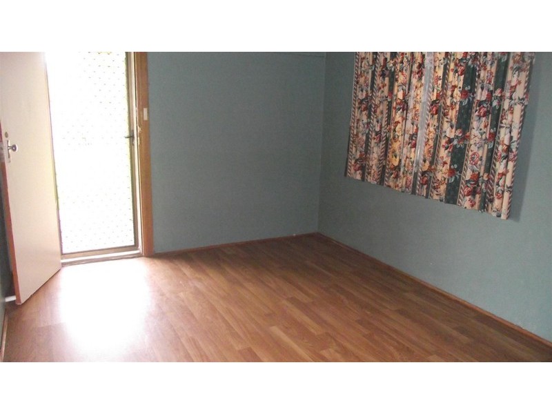 11 Cooke Street, Parkes NSW 2870