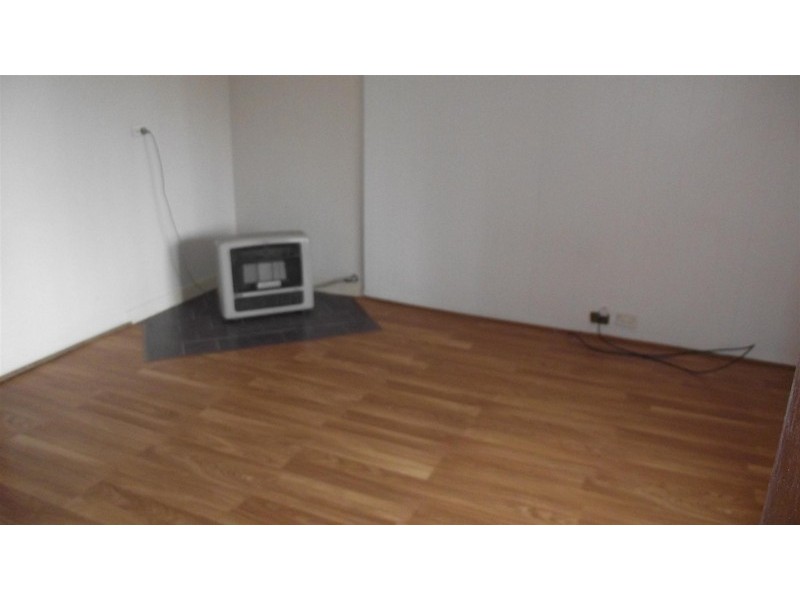 11 Cooke Street, Parkes NSW 2870