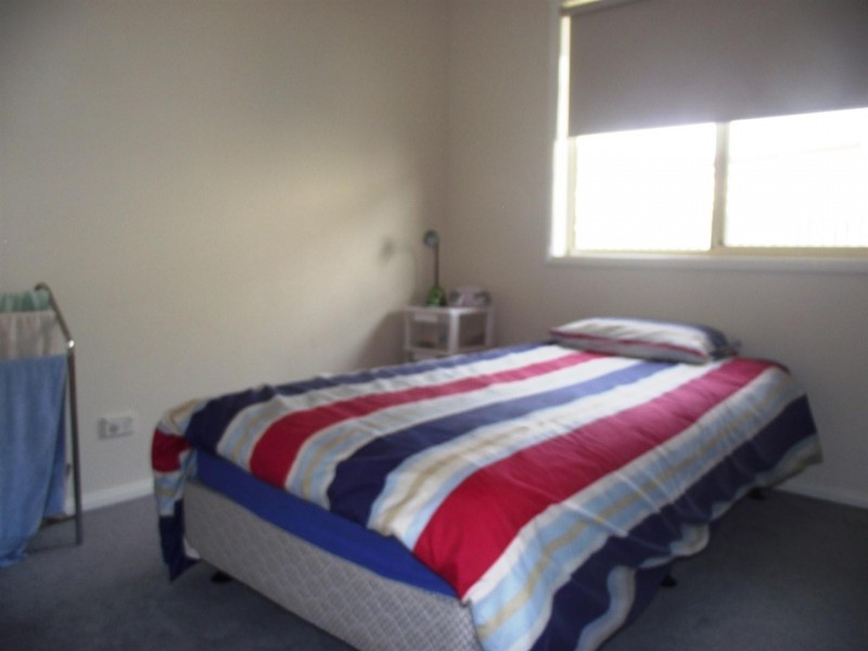 6 Caledonia Street, Parkes NSW 2870