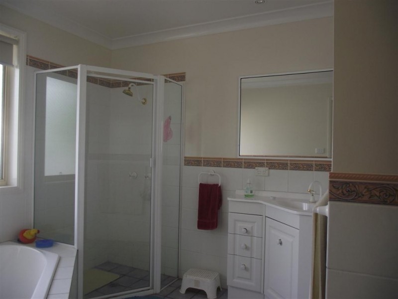 6 Caledonia Street, Parkes NSW 2870