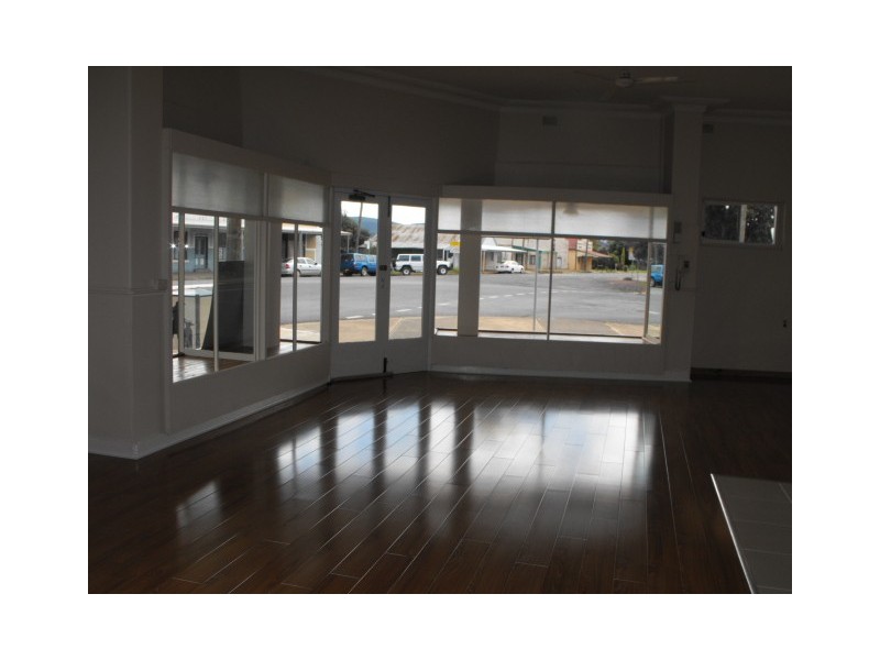 61 Nanima Street, Eugowra NSW 2806