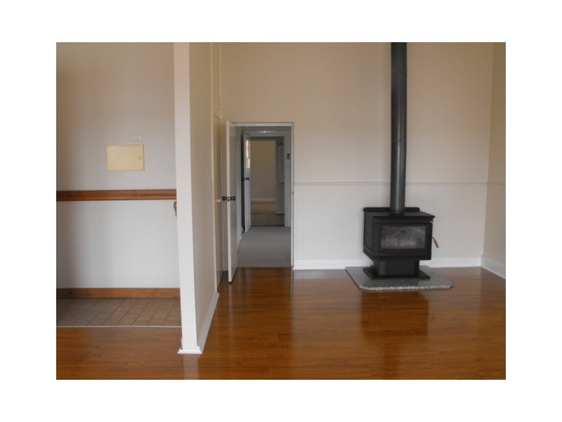 61 Nanima Street, Eugowra NSW 2806