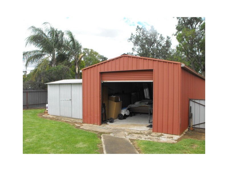 61 Nanima Street, Eugowra NSW 2806