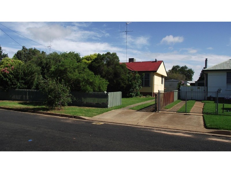 18 Kookaburra, Parkes NSW 2870