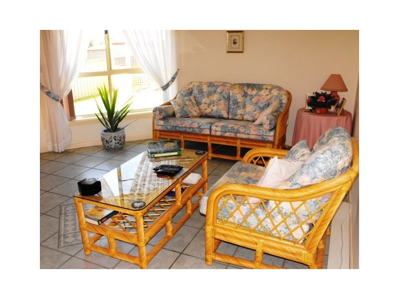 3 Angeleish, Parkes NSW 2870