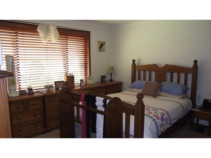 25 Bowditch Cres, Parkes NSW 2870