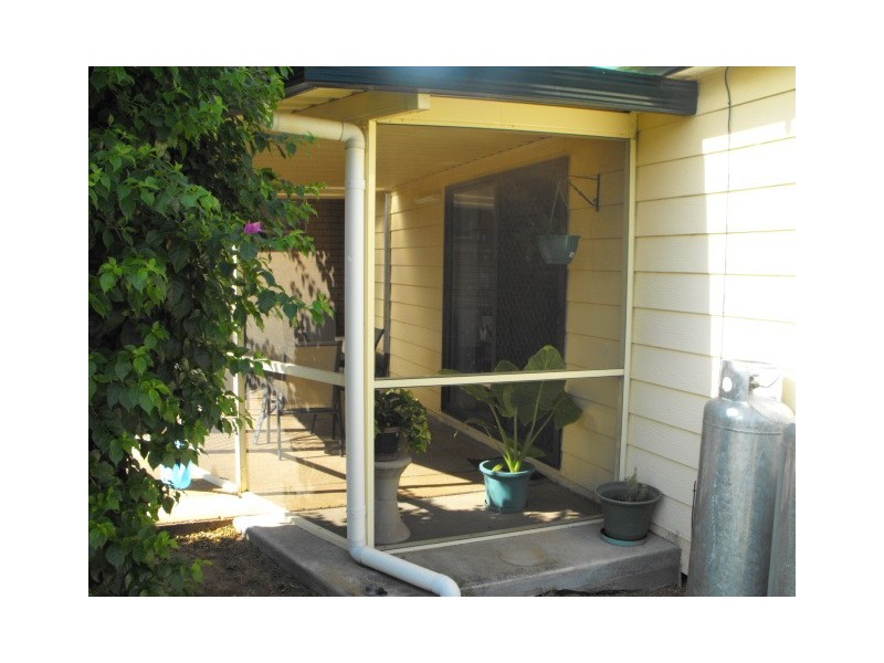 28 Mingelo Street, Peak Hill NSW 2869