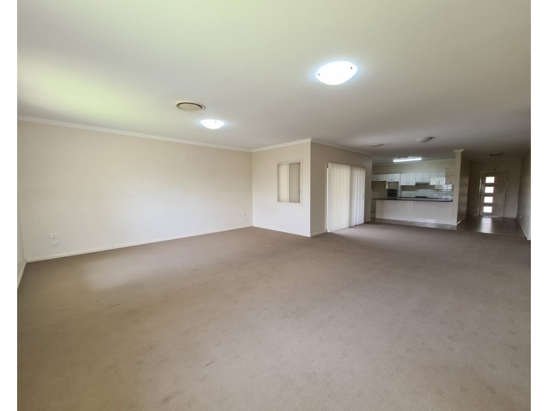 42 Best Street, Parkes NSW 2870