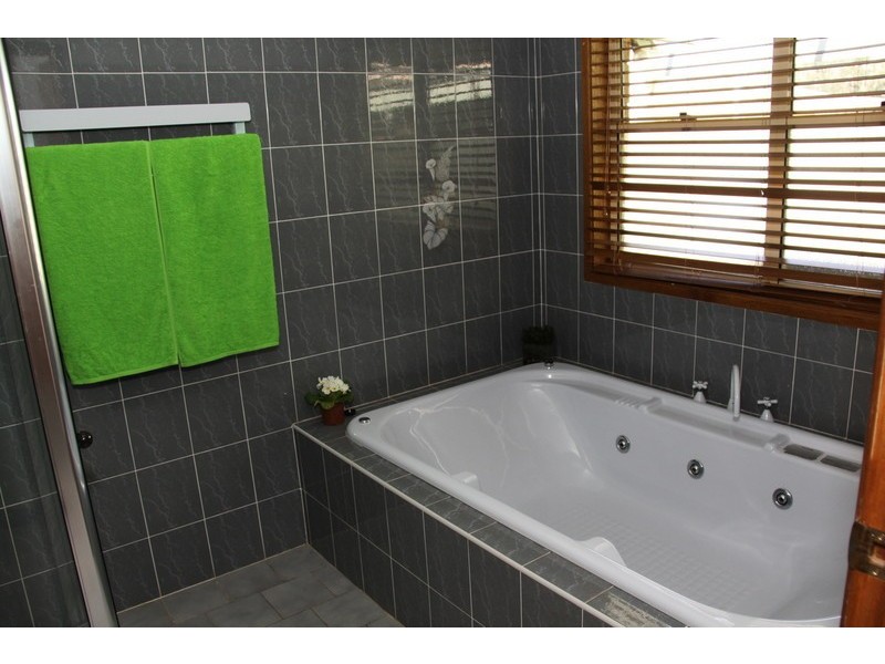 17 Kelly Road, Parkes NSW 2870