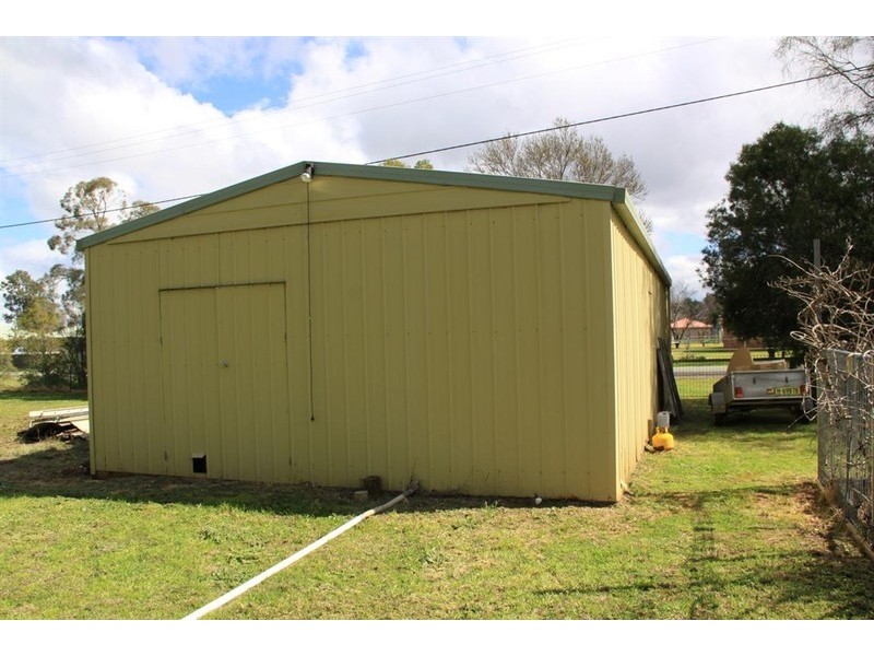 17 Kelly Road, Parkes NSW 2870