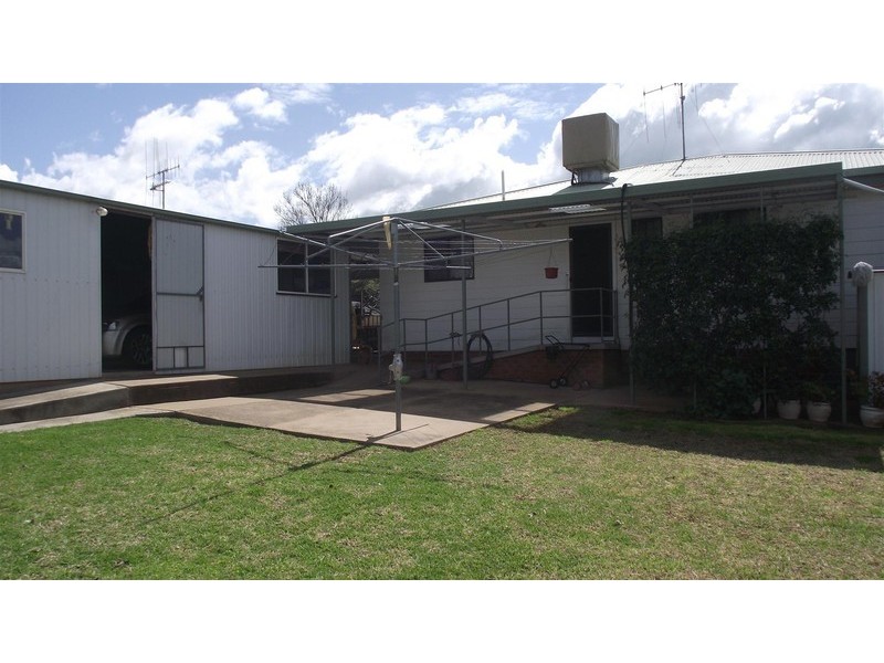 5  Werona Place, Parkes NSW 2870
