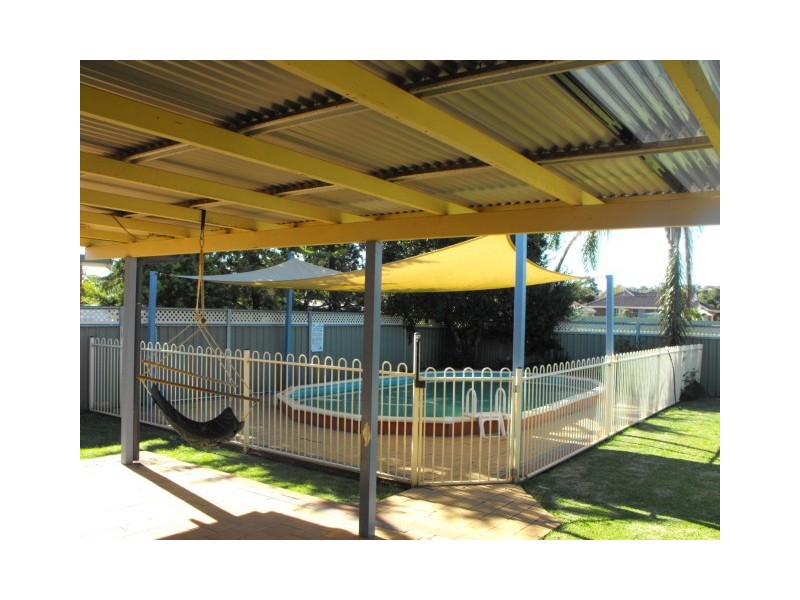 4 Arana Place, Parkes NSW 2870