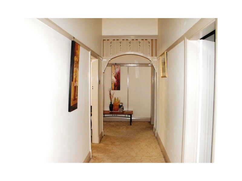 404 Clarinda Street, Parkes NSW 2870