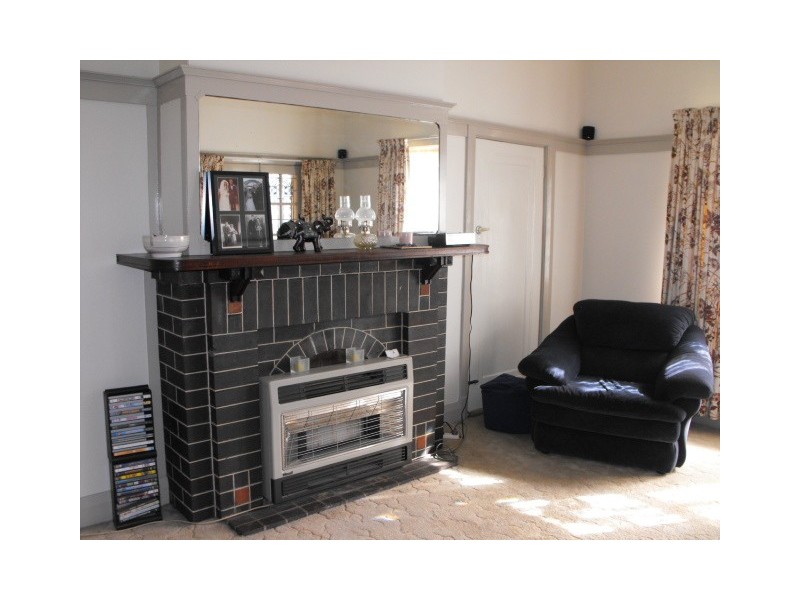 404 Clarinda Street, Parkes NSW 2870