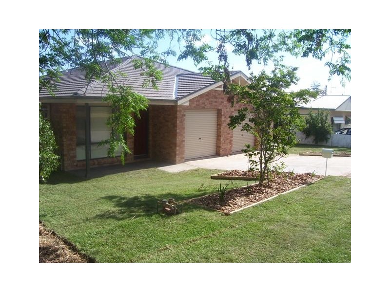 27 Wentworth Street, Parkes NSW 2870