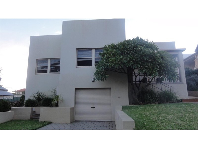16 High Street, Parkes NSW 2870