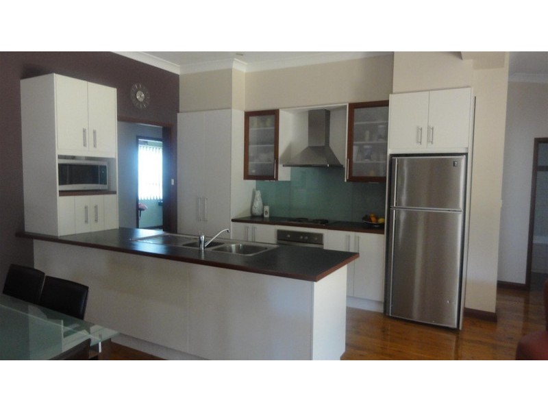 16 High Street, Parkes NSW 2870