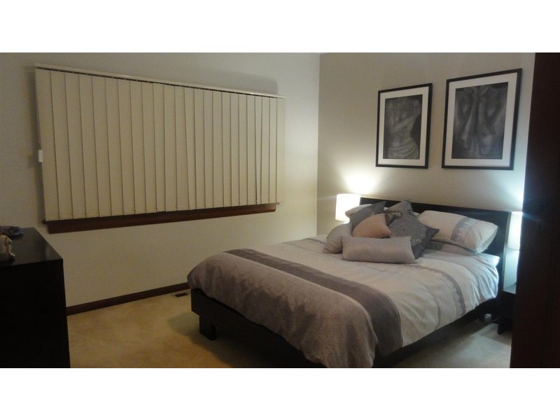 16 High Street, Parkes NSW 2870