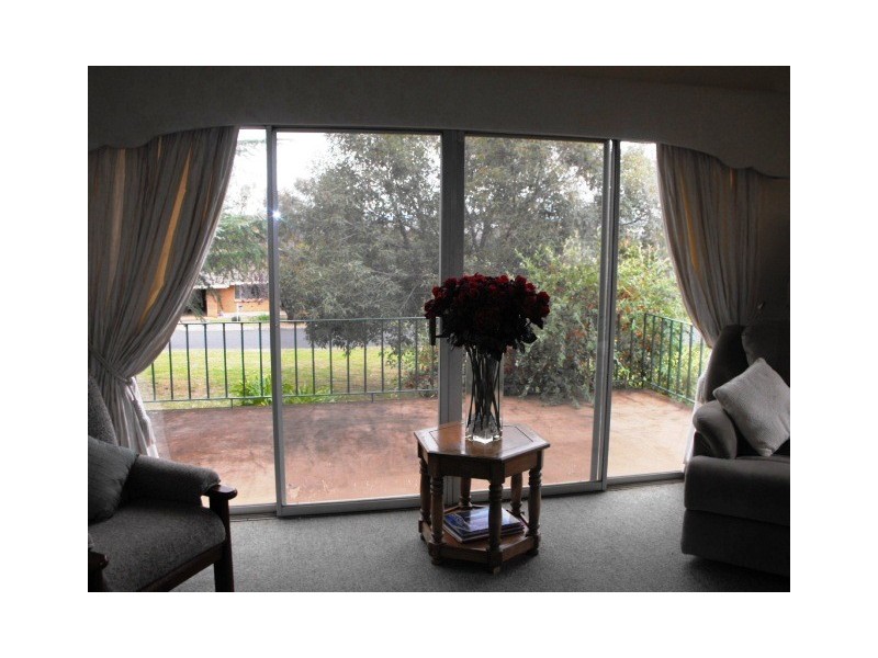 4 Lorking Street, Parkes NSW 2870