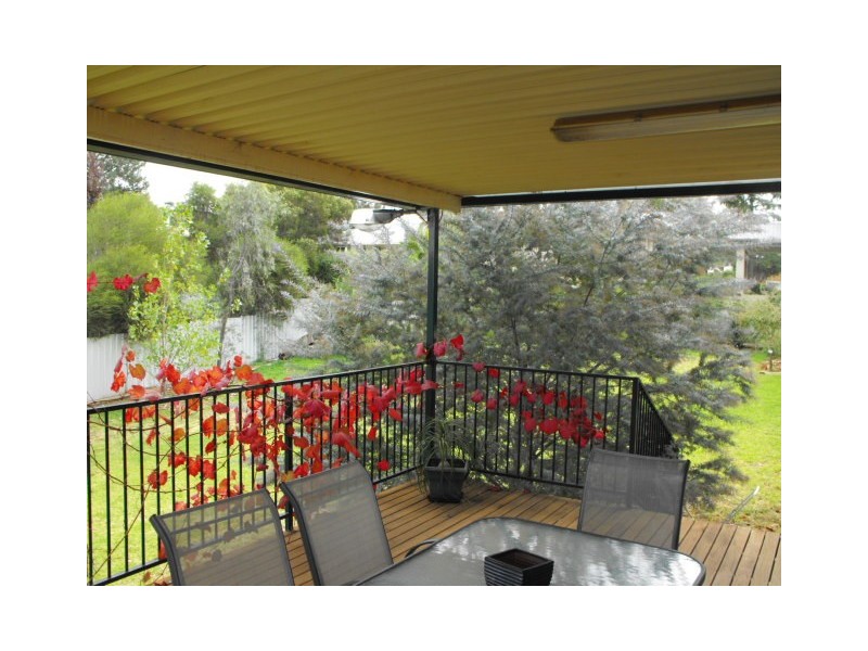 4 Lorking Street, Parkes NSW 2870