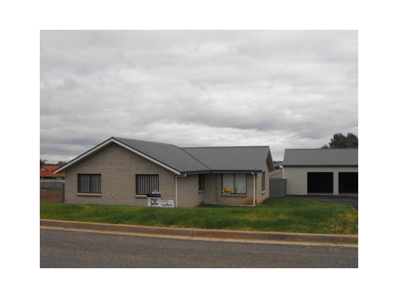 Lot 77 Park Street, Parkes NSW 2870