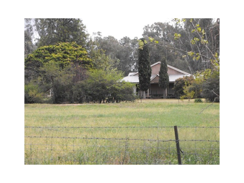 2006 Lachlan Valley Way, Forbes NSW 2871