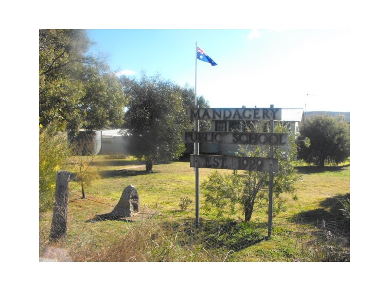 664 Mandagery Road, Mandagery NSW 2870