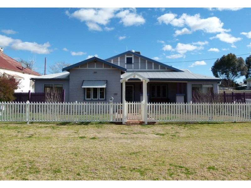 13 Wambat Street, Forbes NSW 2871