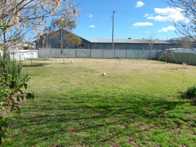 13 Wambat Street, Forbes NSW 2871