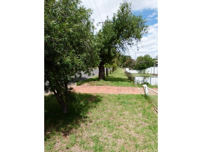 40 Underwood Street, Forbes NSW 2871