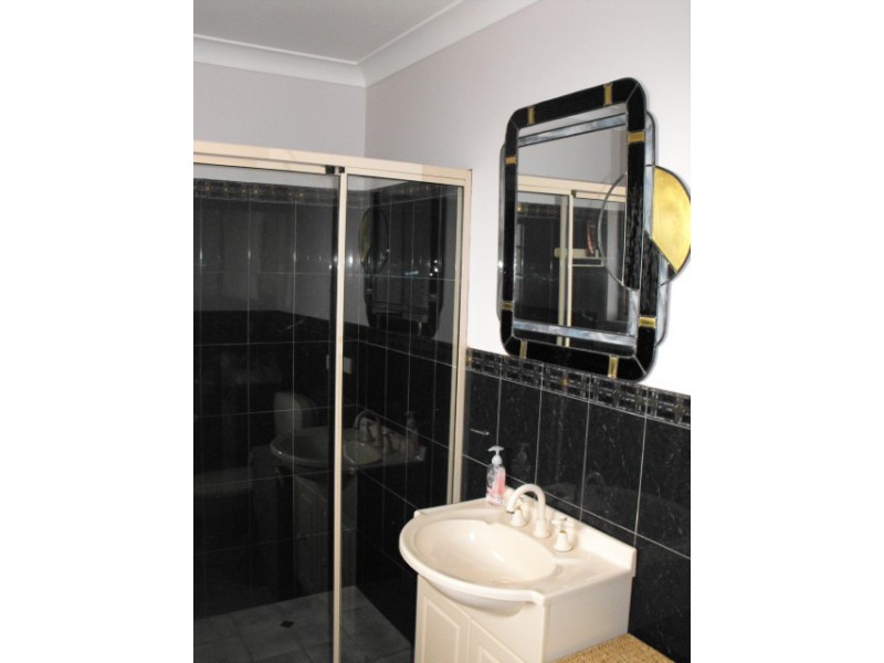 23 Fisher Street, Parkes NSW 2870