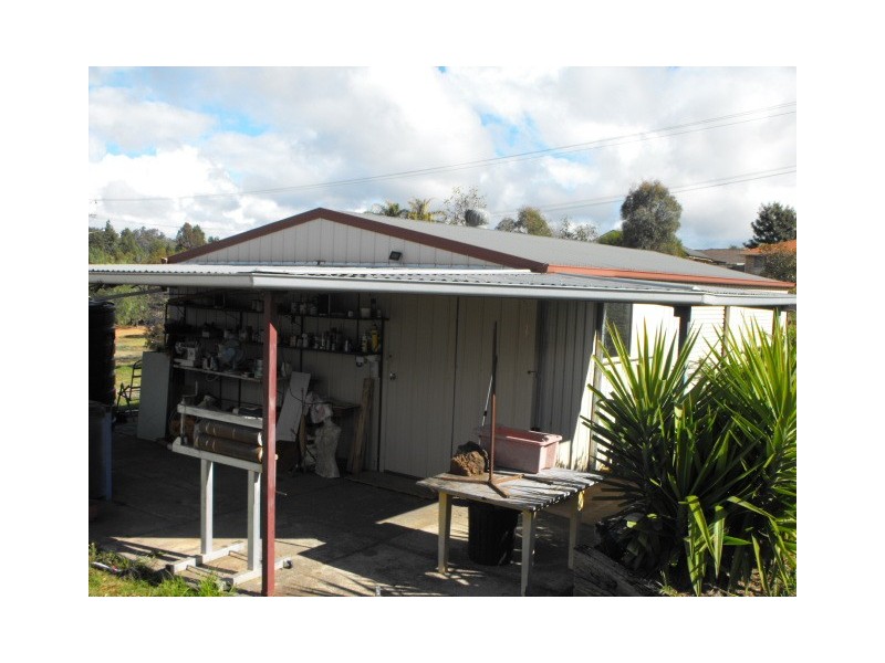 23 Fisher Street, Parkes NSW 2870