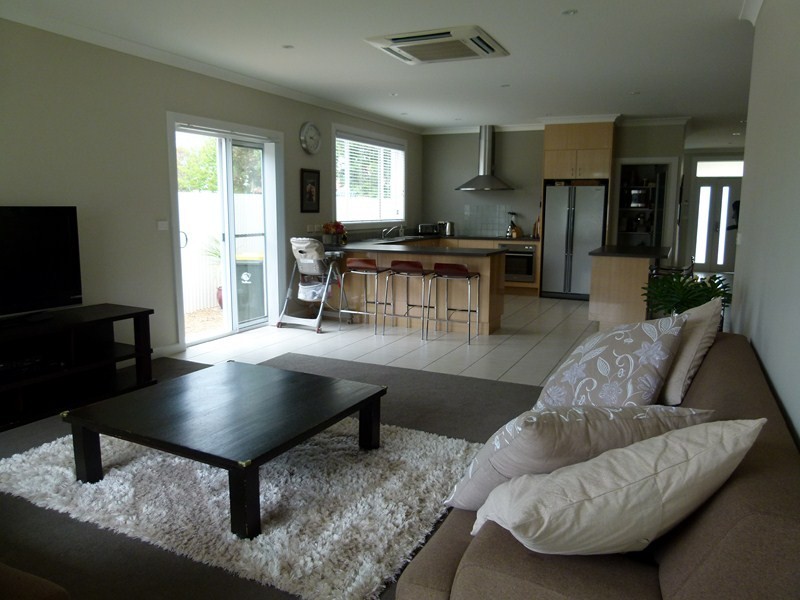 2 John Girdham Place, Forbes NSW 2871