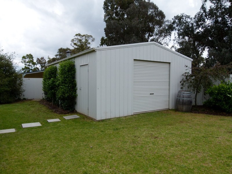 2 John Girdham Place, Forbes NSW 2871