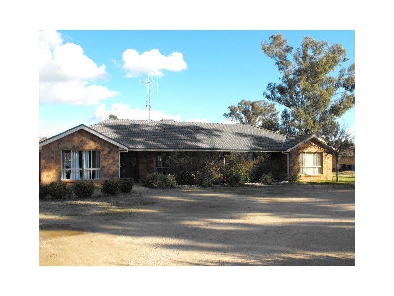 7 Kelly Road, Parkes NSW 2870