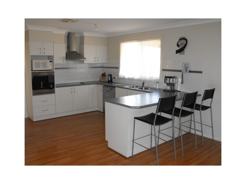 7 Kelly Road, Parkes NSW 2870