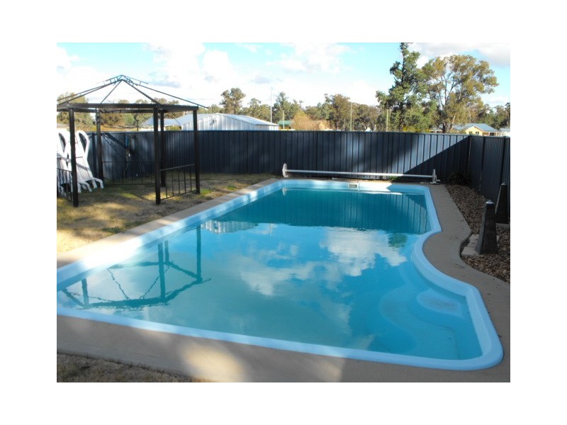 7 Kelly Road, Parkes NSW 2870