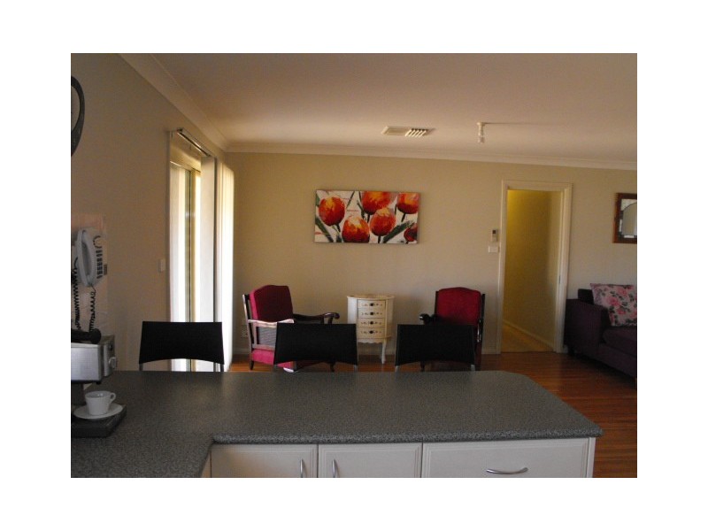 7 Kelly Road, Parkes NSW 2870