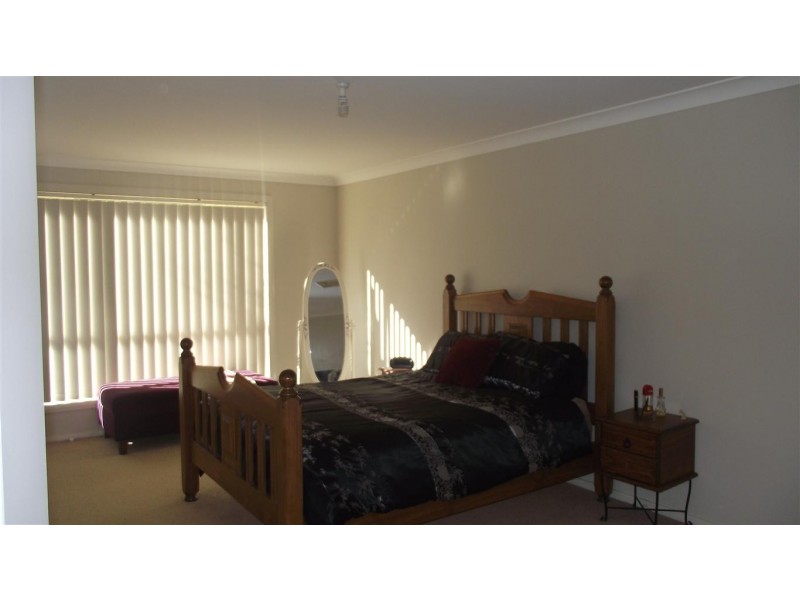 7 Kelly Road, Parkes NSW 2870